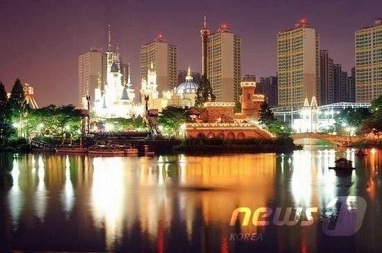 본문 이미지 - 롯데월드 전경. 뉴스1 DB ⓒ News1