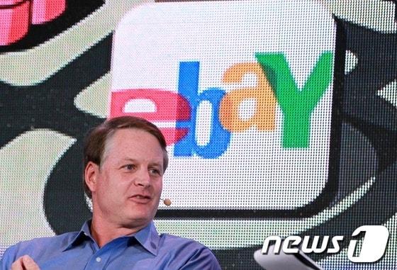 본문 이미지 - 존 도나호 이베이 회장(사진=AFP)© News1