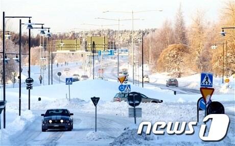 본문 이미지 - 룰레오 전경. 북극권인 이곳의 연중 평균기온은 섭씨 2도이다. © News1