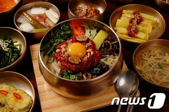 본문 이미지 - 먹음직스러운 전주 비빔밥. ⓒ News1