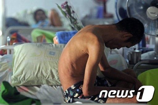 본문 이미지 - 태국에서 에이즈로 고통받는 환자. AFP=News1