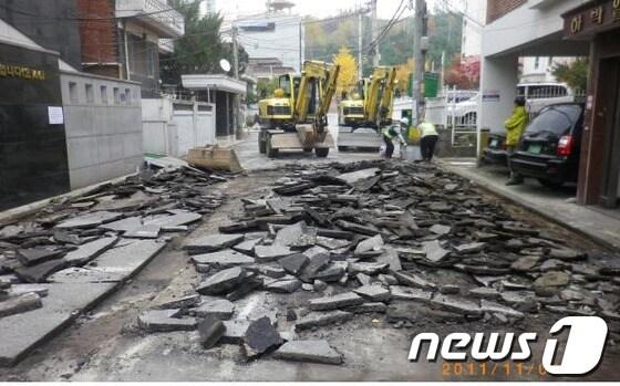 본문 이미지 - 방사능이 검출된 노원구 월계동 흥화브라운빌 앞(서울시 제공). © News1   이남진 기자