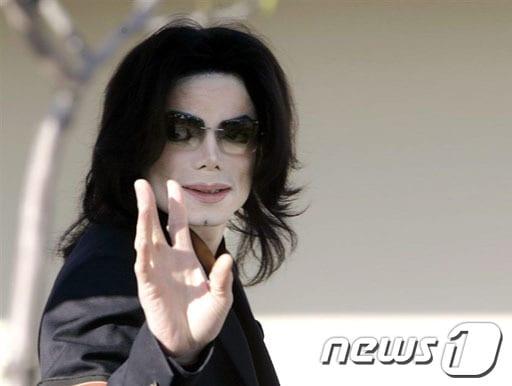 본문 이미지 - (故) 마이클 잭슨 ©AFP=News1 