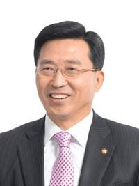 본문 이미지 - 김춘진 의원. © News1   신홍관 기자