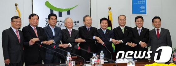 본문 이미지 - 지난해 10월 19일 열렸던 경제사회발전 노사정위원회 제78차 본회의./뉴스1 © News1 박지혜 기자