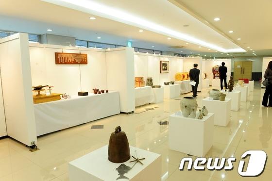 본문 이미지 - '2012 구리시 공예가협회 회원전' /사진=구리시 제공 © News1 