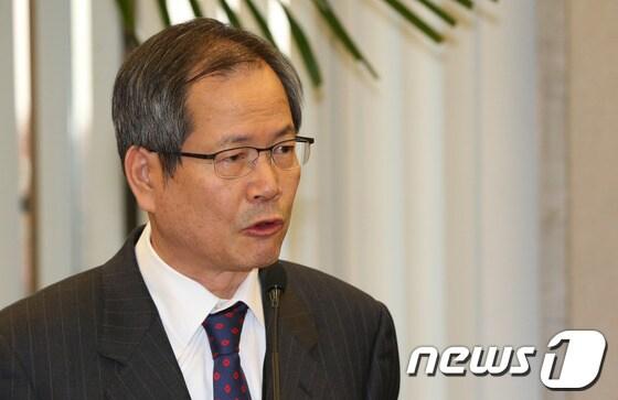 본문 이미지 - 천영우 전 청와대 외교안보수석 2012.10.25/뉴스1 © News1   양동욱 기자