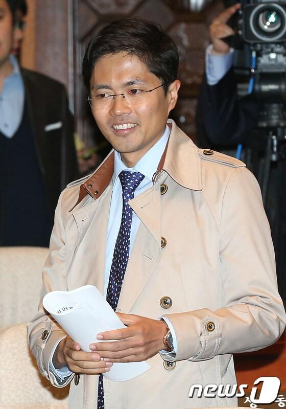 본문 이미지 - 김광진 민주당 의원.2012.10.29/뉴스1 © News1   양동욱 기자