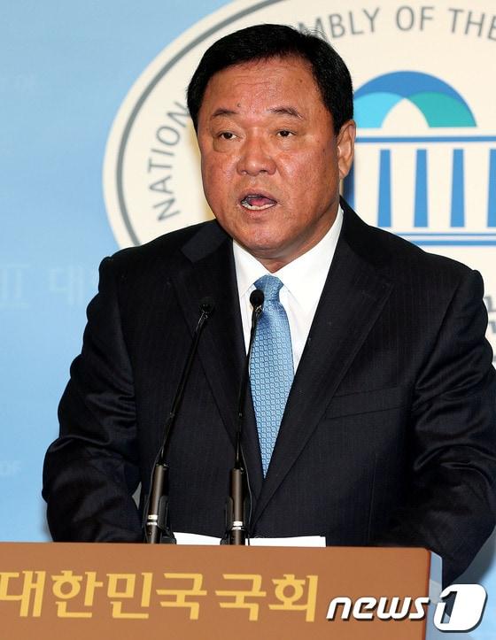 본문 이미지 - 류근찬 전 앵커 / 뉴스1