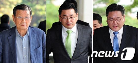 본문 이미지 - 사진 왼쪽부터 구자원 LIG그룹 회장, 구본상 LIG넥스원 부회장, 구본엽 전 LIG건설 부사장. © News1