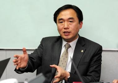 본문 이미지 - 정철승 변호사. 2012.11.25/뉴스1 © News1 박지혜 기자