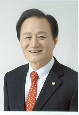 본문 이미지 - 노철래 국회의원(경기 광주시, 새누리당)이 법무부로부터 제출받은 성폭력사범처리현황을 분석한 결과 지난해까지 최근 5년간 성범죄사범이 37%나 증가한 것으로 나타나 관련대책에 재점검이 필요하다고 지적했다. © News1   정원평 기자