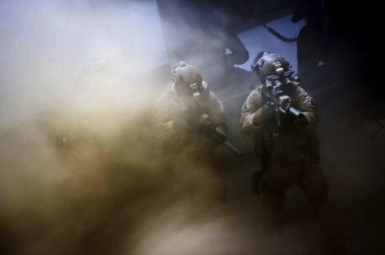 본문 이미지 - 영화 '빈라덴 암살작전 - 제로 다크 서티(Zero Dark Thirty)'의 한 장면 © News1 