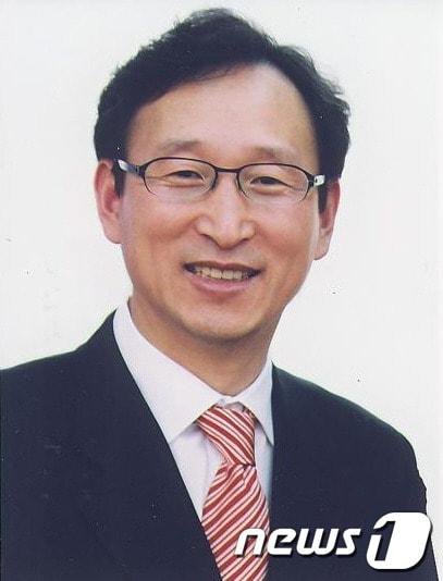 본문 이미지 - 김두수 민주통합당 고양시 일산 서구 예비후보.   © News1 이동근 인턴기자