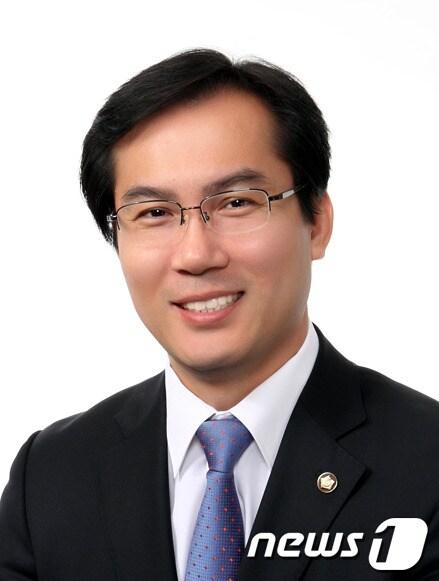 본문 이미지 - 김영우 새누리당 대변인 © News1 이동근 인턴기자