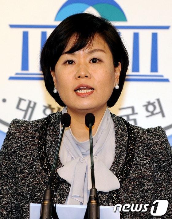 본문 이미지 - 김유정 전 민주통합당 대변인. © News1 이종덕 기자