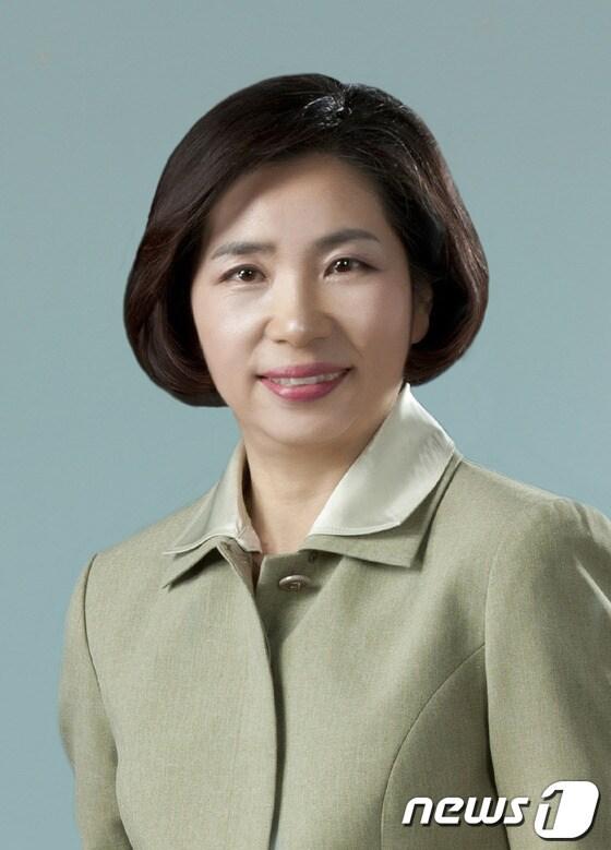 본문 이미지 - 민주통합당 익산을 전정희 후보. © News1  