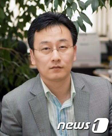 본문 이미지 - 충남대학교 공과대학 정밀응용화학과 김동명 교수.(사진제공=충남대학교)© News1 