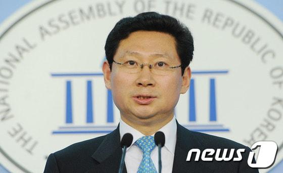 본문 이미지 - [자료]새누리당 이상일 대변인 © News1 양동욱 기자
