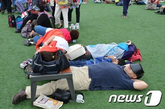 본문 이미지 - 엑스포장 휴일 표정© News1 /김상렬기자 