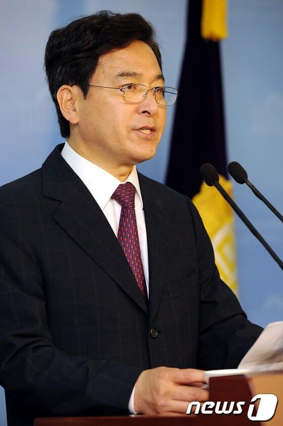 본문 이미지 -                                                                                                    심재철 새누리당 최고위원. 2012.5.2/뉴스1 © News1 이광호 기자