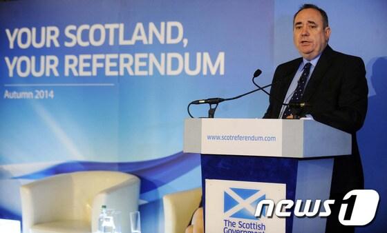 본문 이미지 - 스코틀랜드의 알렉스 샐먼드 제 1장관.© AFP=News1