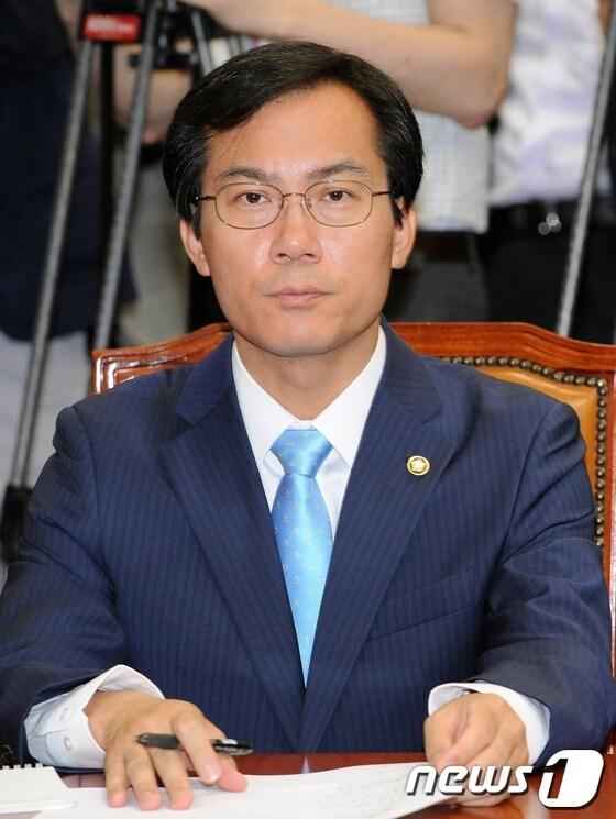 본문 이미지 - [자료]김영우 새누리당 대변인.2012.5.29/뉴스1 © News1 이종덕 기자