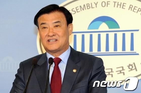 본문 이미지 -                                                                                            강창희 새누리당 의원 2012.5.30/뉴스1 © News1 이종덕 기자