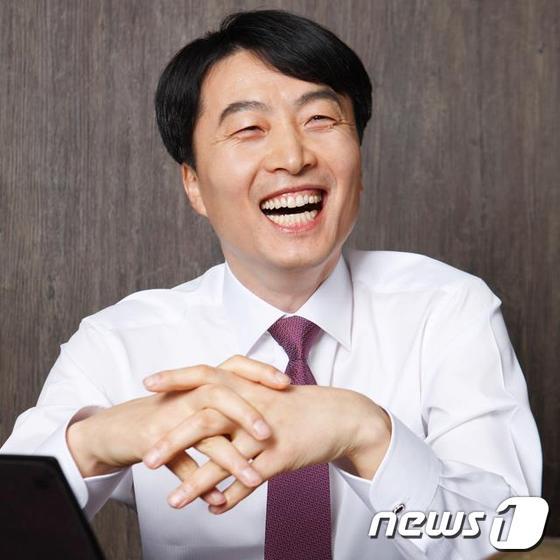 본문 이미지 - 이석기 통합진보당 비례대표 당선자(2번)  © News1