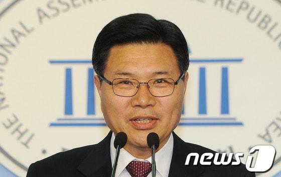 본문 이미지 - 홍문종 새누리당 신임 사무총장. 2012.5.4/뉴스1 © News1 양동욱 기자