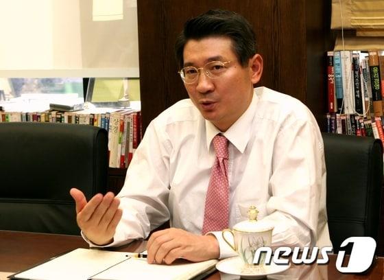 본문 이미지 - 임석 솔로몬저축은행 회장.© News1