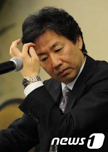 본문 이미지 - 아즈미 준 일본 재무상 © AFP=News1 