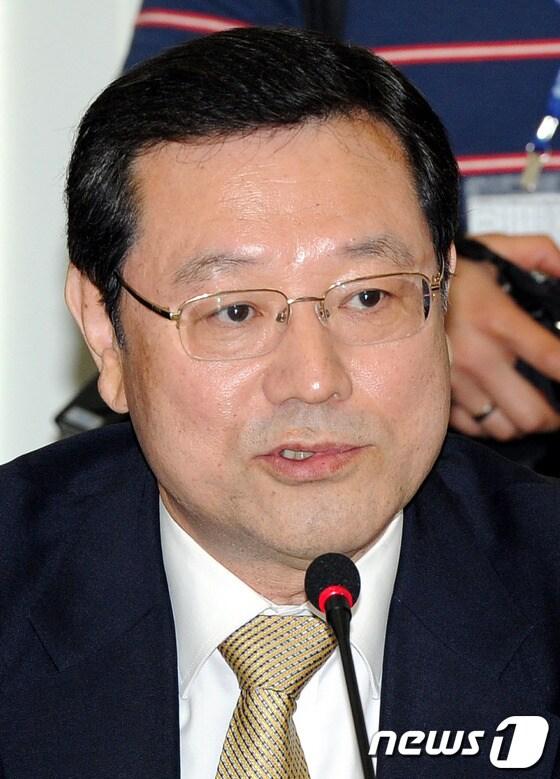 본문 이미지 - 이용섭 민주통합당 정책위의장 © News1 