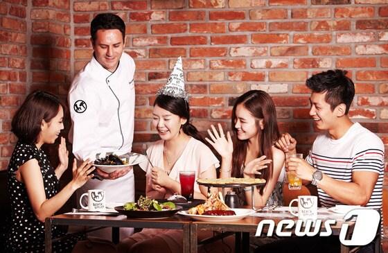 본문 이미지 - 카페베네의 이탈리안 레스토랑 블랙스미스. © News1 