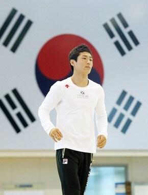 본문 이미지 - 양학선 선수가 6일 기계체조 도마에서 금메달 사냥에 나선다. 