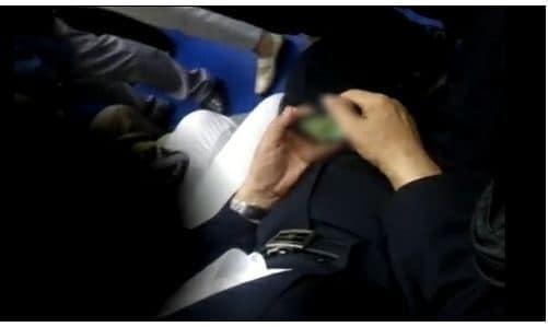 본문 이미지 - 지하철 야동남 동영상 장면. © News1 