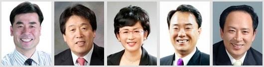 본문 이미지 - 울산 중구의회 후반기 의장단 및 상임위원장. 왼쪽부터 김영길(새) 의장, 김지근(새) 부의장, 김순점(새) 운영위원장, 서경환(새) 행정자치위원장, 고호근(새) 복지건설위원장 © News1 