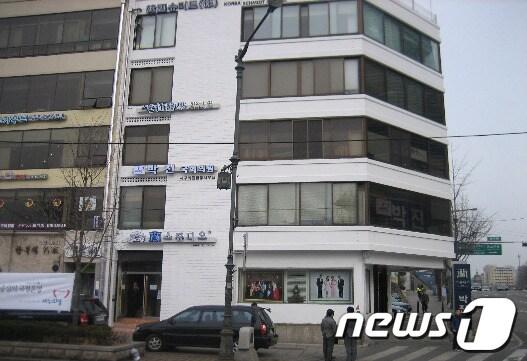 본문 이미지 - 서울 종로구에 새롭게 문을 열 '갤러리GMA' ( 건물2층) /사진제공=광주시립미술관© News1 