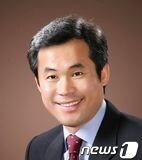 본문 이미지 - 김승남 민주통합당 의원 © News1 진성훈 기자