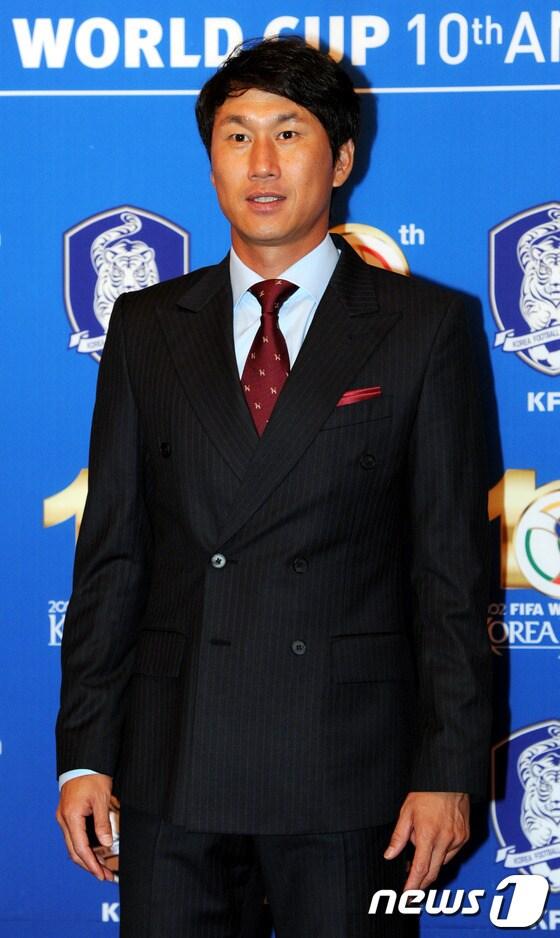 본문 이미지 - 벨기에 와의 1998 월드컵 조별리그 최종전에서 동점골을 넣었던 유상철/뉴스1 © News1   박세연 기자