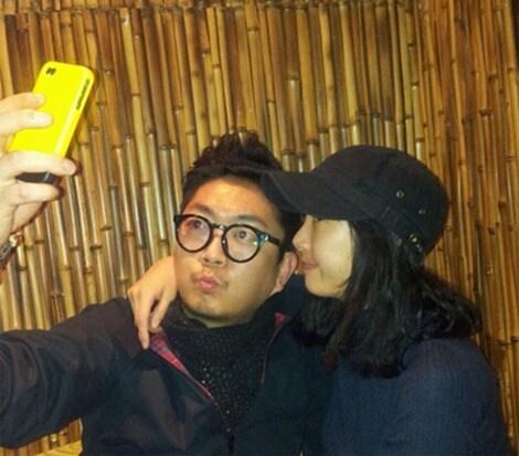 본문 이미지 - 탤런트 이선정(오른쪽)과 방송인 LJ(왼쪽) © News1  