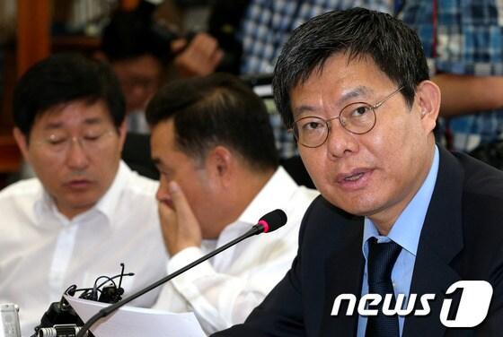 본문 이미지 - 민주통합당 최재천 의원 (자료사진) 2012.8.16/뉴스1 © News1 박정호 기자