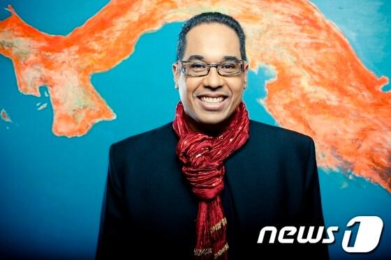 본문 이미지 - 2012 광주월드뮤직페스티벌에 참여하는 해외 아티스트로 현 시대의 뛰어난 피아니스트이자 재즈 작곡자 다닐로 페레즈./사진제공=광주문화재단© News1 