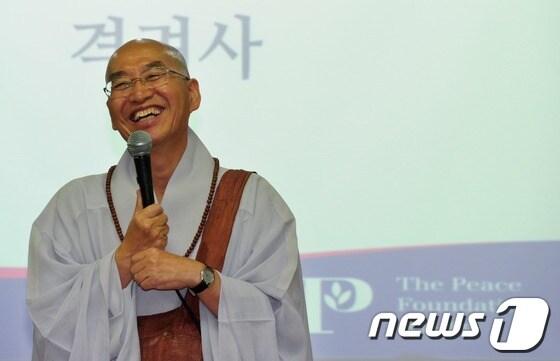 본문 이미지 - 법륜스님 2012.8.28/뉴스1 © News1 손형주 인턴기자