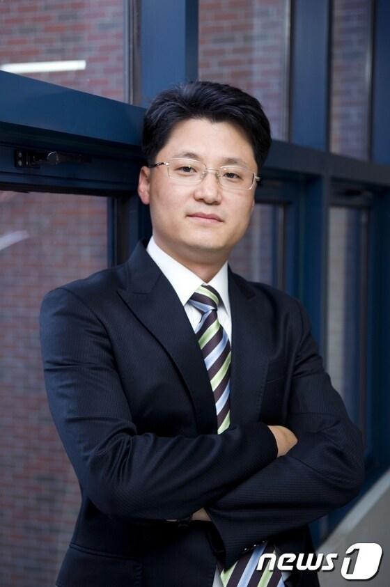 본문 이미지 - 전창덕 광주과학기술원 교수./사진제공=광주과학기술원© News1 