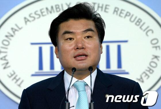 본문 이미지 - 원유철 새누리당 의원. 2012.9.19/뉴스1 © News1 박정호 기자