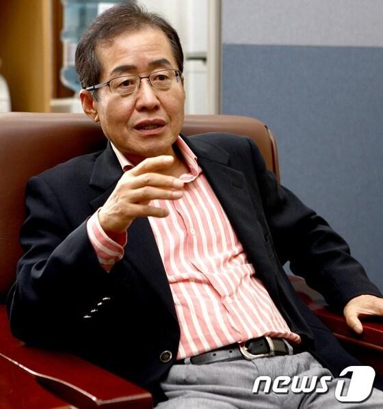 본문 이미지 - 홍준표 전 새누리당 대표. /2012.9.20 © News1 강정배 기자