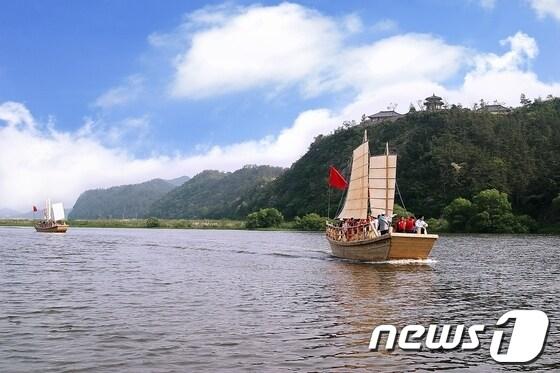 본문 이미지 - 전남 나주 영산강에서 운행될 황포돗배./사진제공=나주시© News1 
