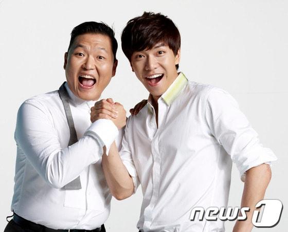 본문 이미지 - 삼성전자의 지펠 아삭 신제품의 광고를 함께 찍은 싸이(좌)와 이승기.(사진=삼성전자)© News1  