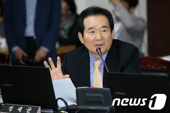 본문 이미지 - 민주당 정세균 상임고문. 2013.10.17/뉴스1 © News1 한재호 기자